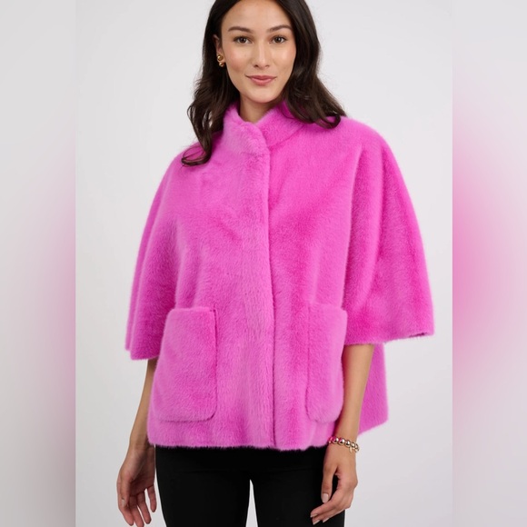 NWT Ivy Jane Faux Fur Capelet Jacket XS